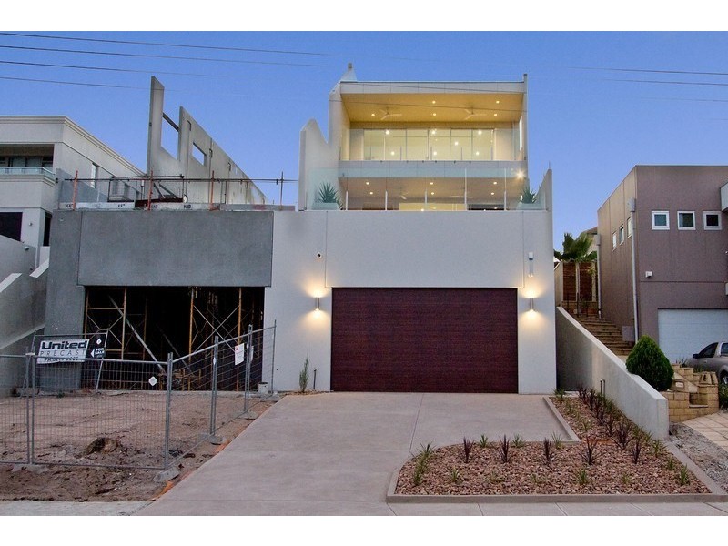 76 Seaview Road, Tennyson SA 5022