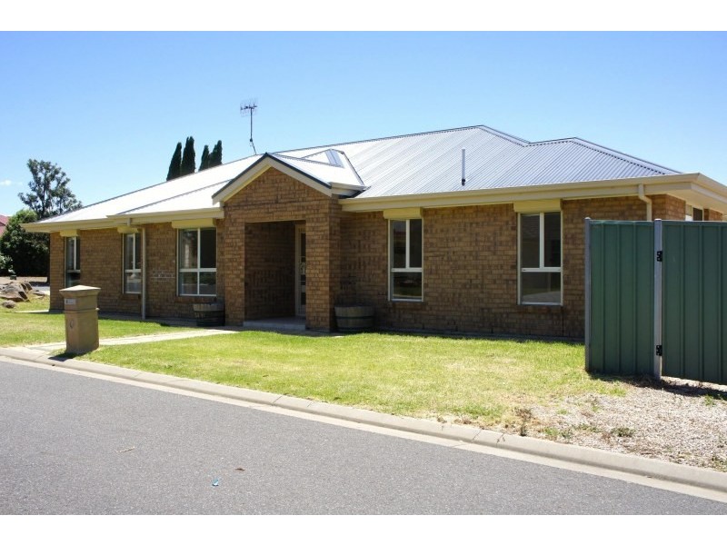 5 Robb Street, Encounter Bay SA 5211
