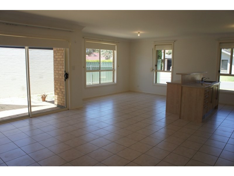 5 Robb Street, Encounter Bay SA 5211