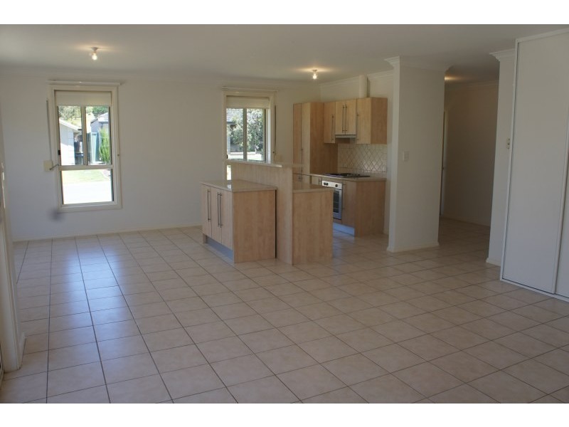 5 Robb Street, Encounter Bay SA 5211