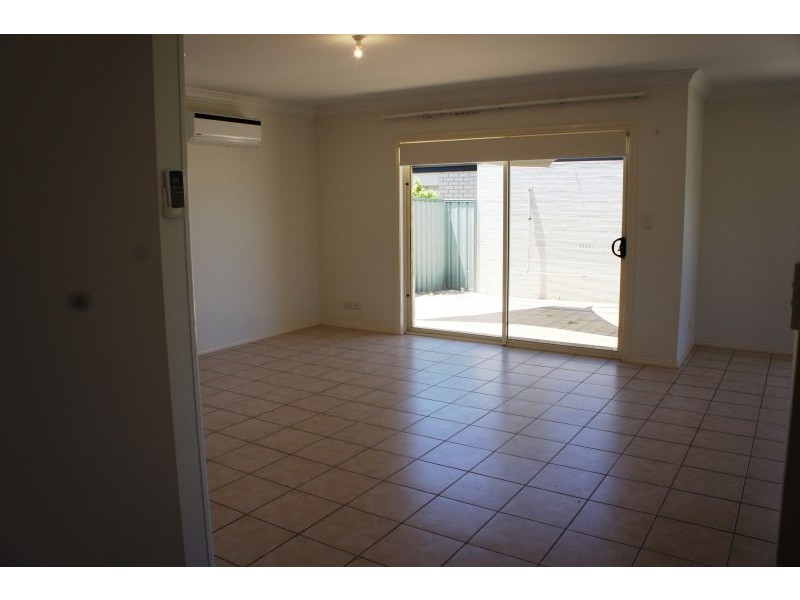 5 Robb Street, Encounter Bay SA 5211