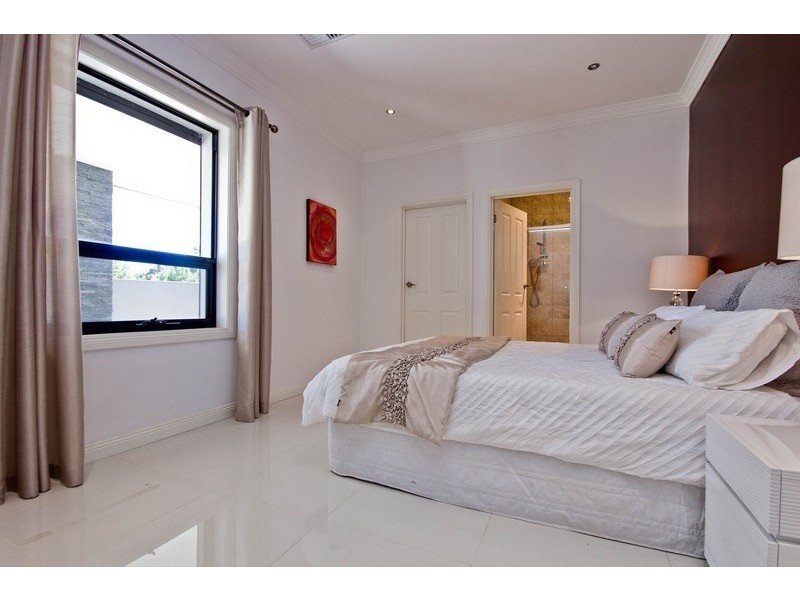 1 Kelmscott Street, Oaklands Park SA 5046