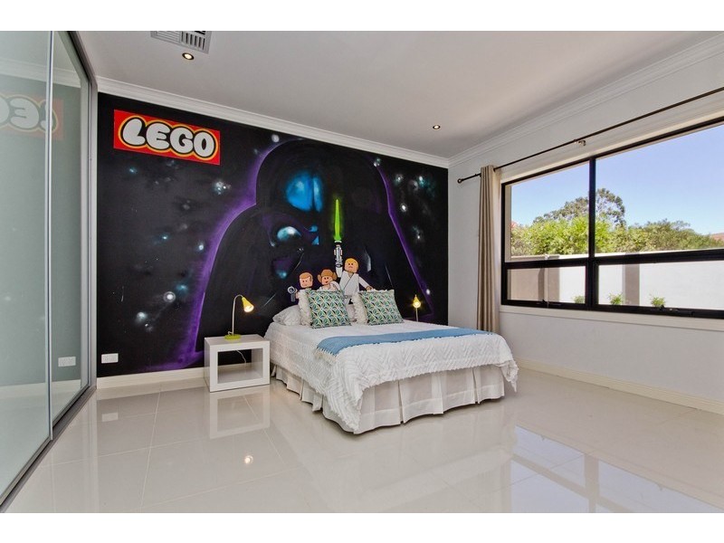 1 Kelmscott Street, Oaklands Park SA 5046