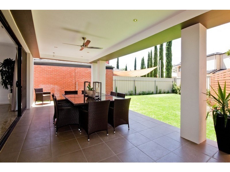 1 Kelmscott Street, Oaklands Park SA 5046