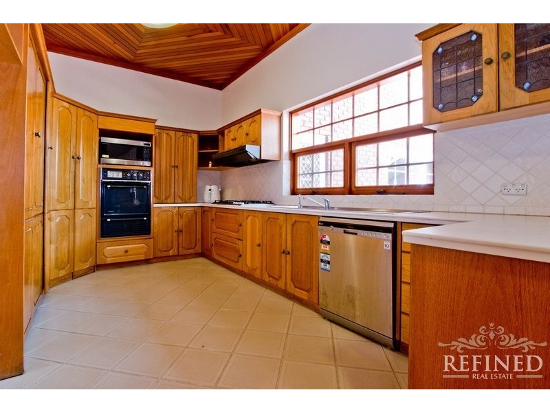 22 Robinson Avenue, Beaumont SA 5066