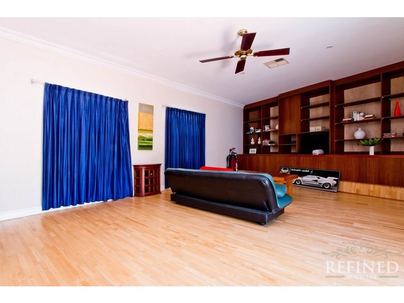 22 Robinson Avenue, Beaumont SA 5066