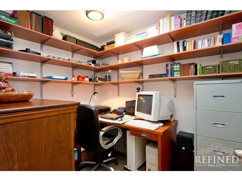 25 Vennachar Drive, Hallett Cove SA 5158