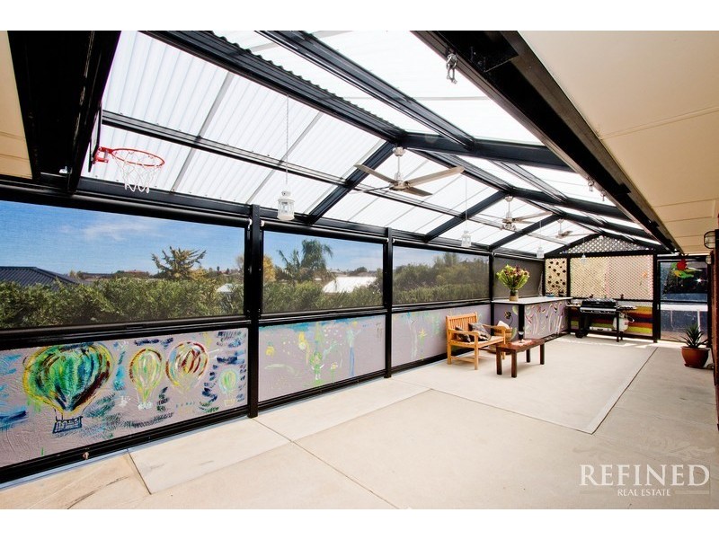 25 Vennachar Drive, Hallett Cove SA 5158