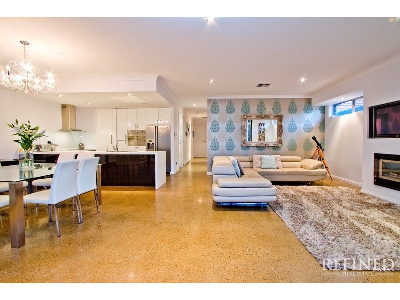 25 Antigua Grove, West Lakes SA 5021