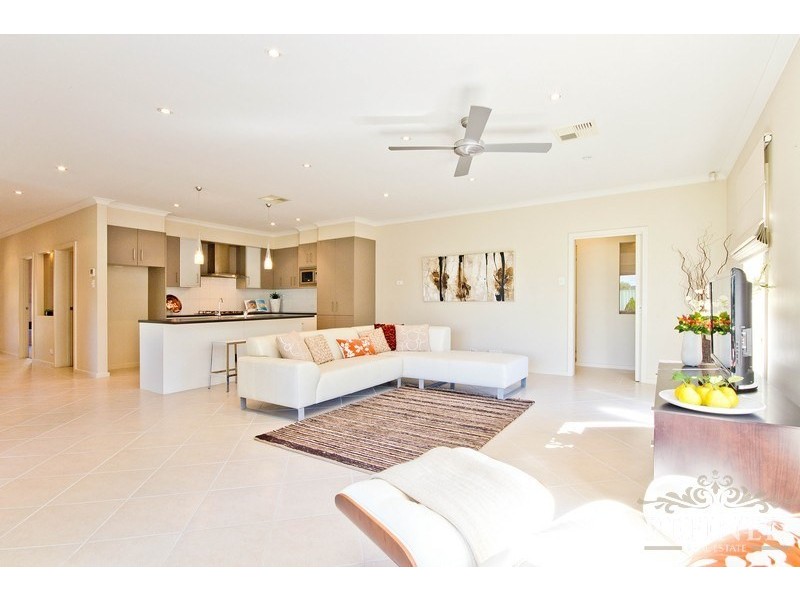 36 Adeline Street, Mawson Lakes SA 5095