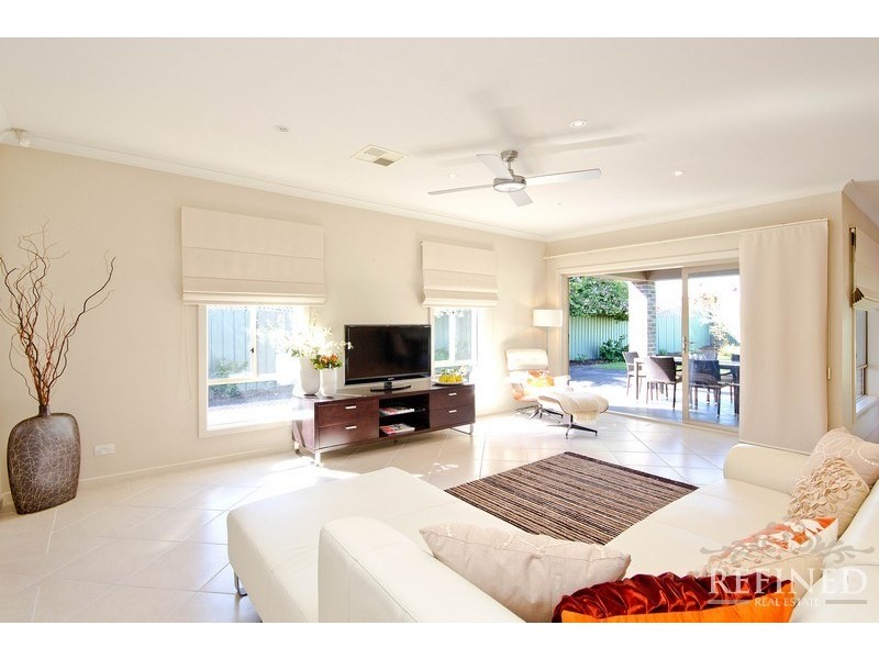 36 Adeline Street, Mawson Lakes SA 5095