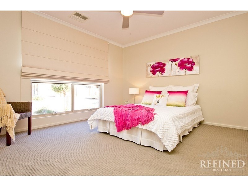 36 Adeline Street, Mawson Lakes SA 5095