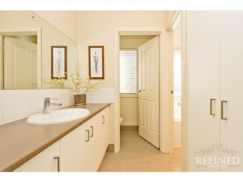 36 Adeline Street, Mawson Lakes SA 5095