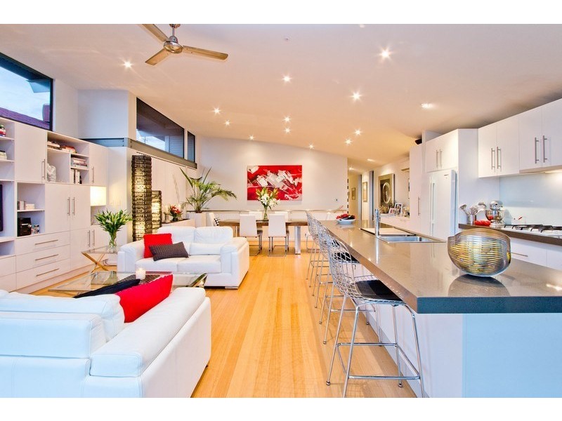 7 Marine Avenue, Hallett Cove SA 5158