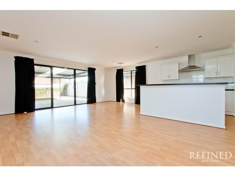 5A Nixon Street, Marion SA 5043