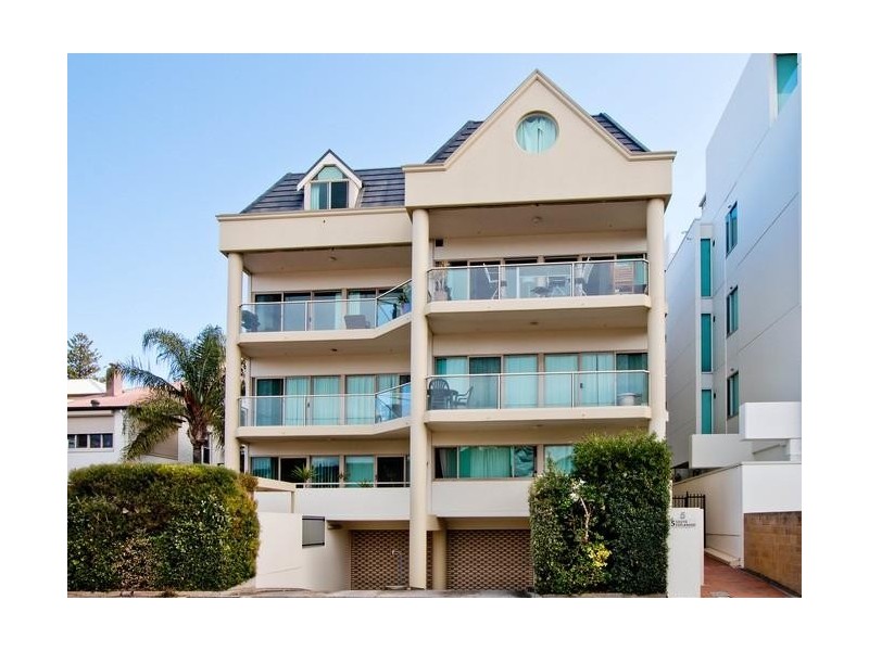 8/5 South Esplanade, Glenelg SA 5045