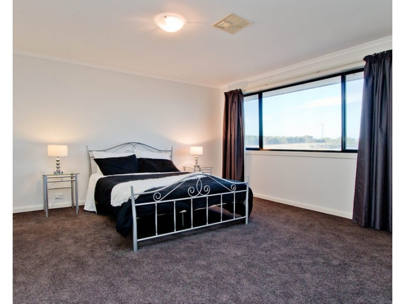 117 Blanche Parade, Hindmarsh Island SA 5214