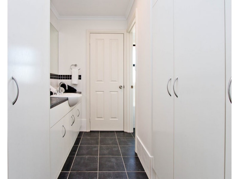 117 Blanche Parade, Hindmarsh Island SA 5214