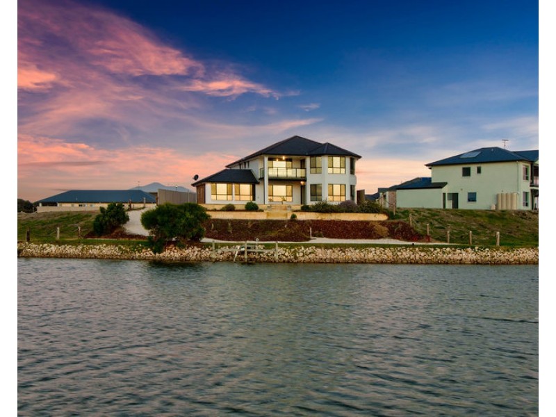 117 Blanche Parade, Hindmarsh Island SA 5214