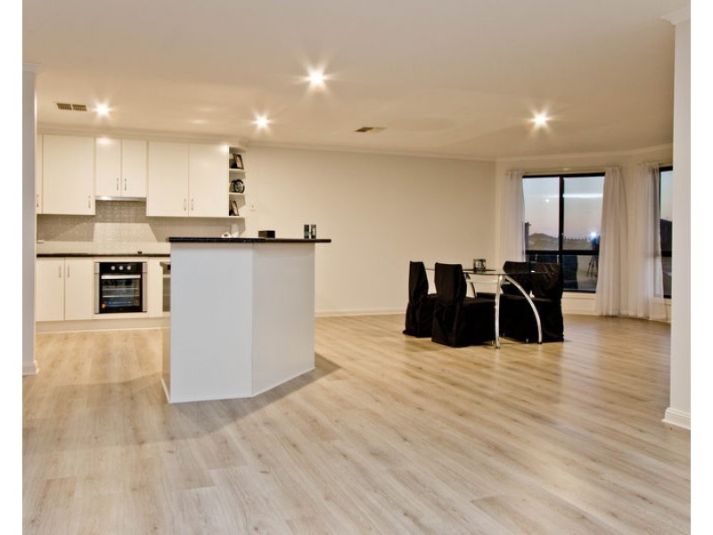 117 Blanche Parade, Hindmarsh Island SA 5214