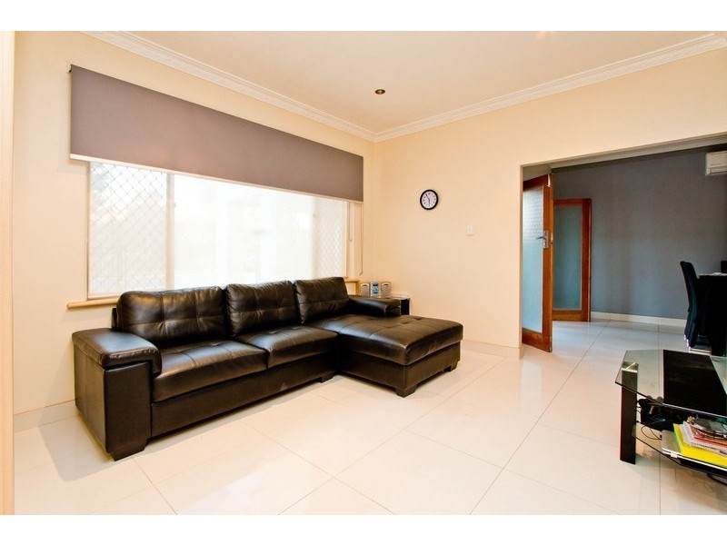 33 Leven Avenue, Seaton SA 5023