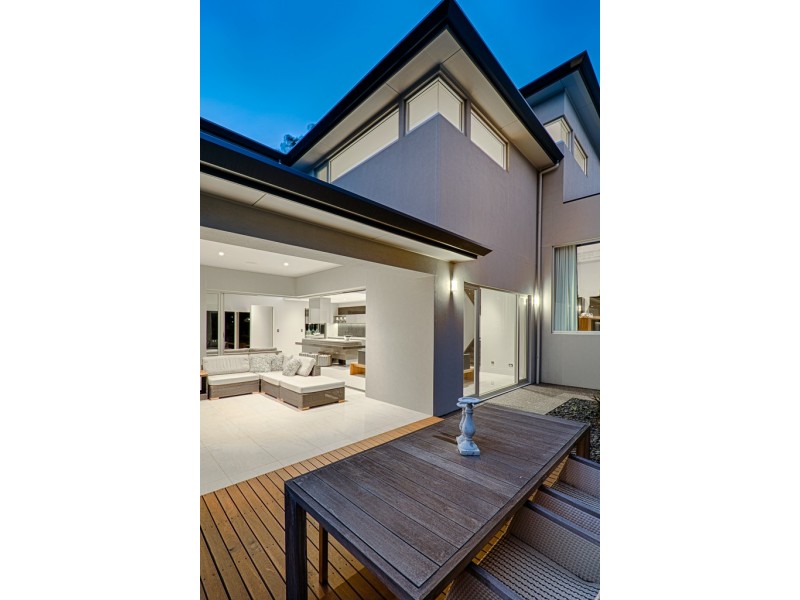 9 Dawbiney Avenue, Craigburn Farm SA 5051
