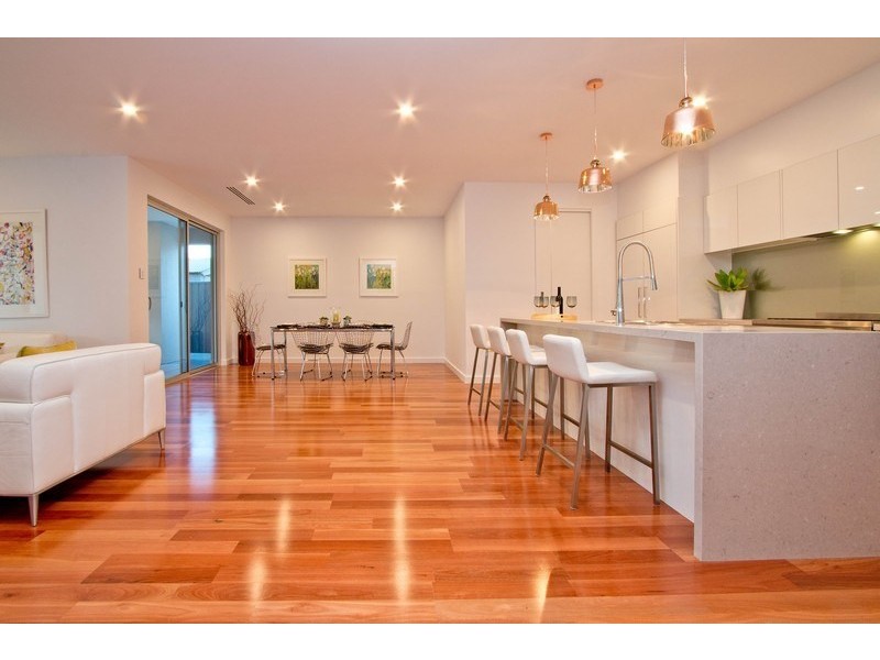 21 Hobart Road, Henley Beach South SA 5022