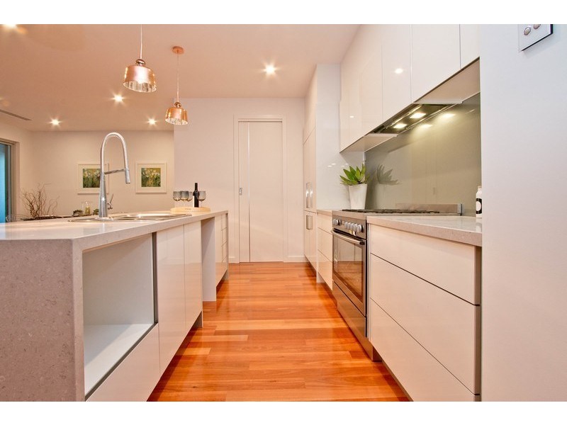 21 Hobart Road, Henley Beach South SA 5022