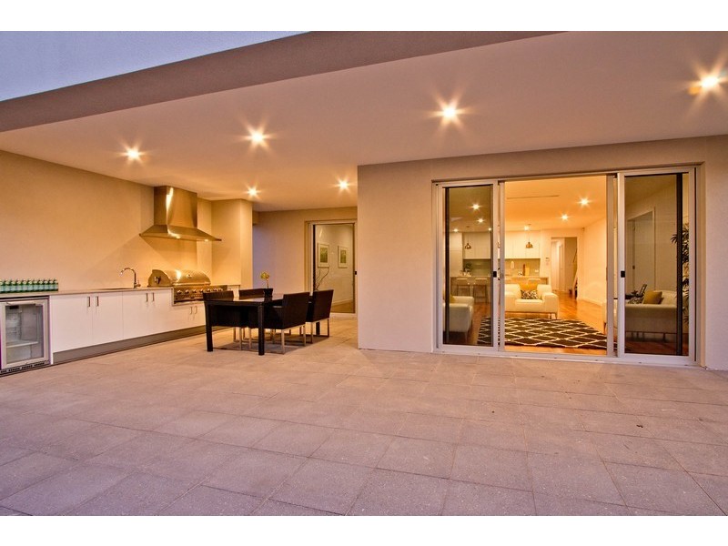 21 Hobart Road, Henley Beach South SA 5022