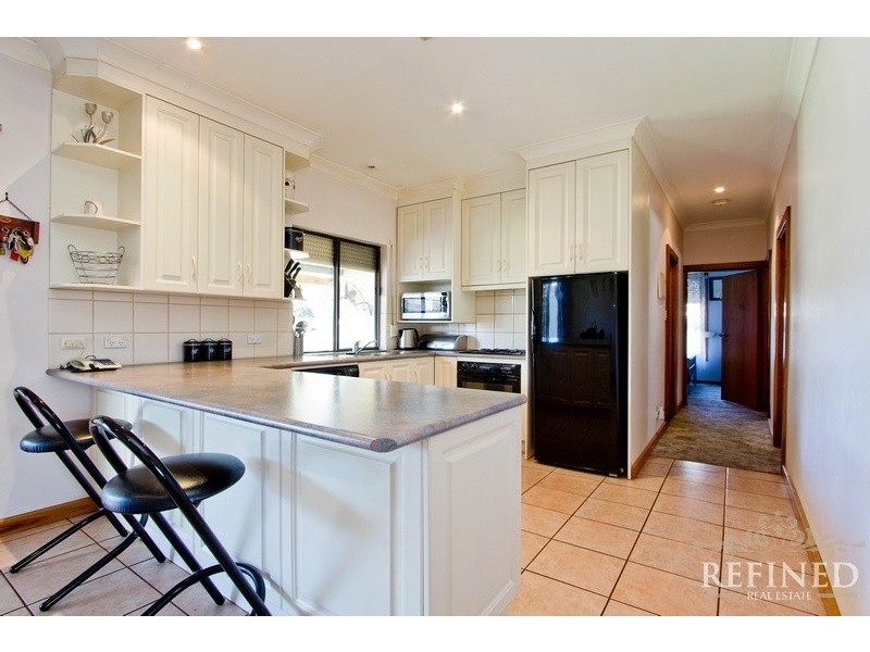 11 Clacton Road, Dover Gardens SA 5048