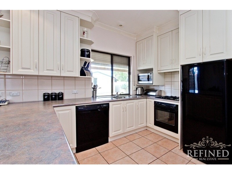 11 Clacton Road, Dover Gardens SA 5048