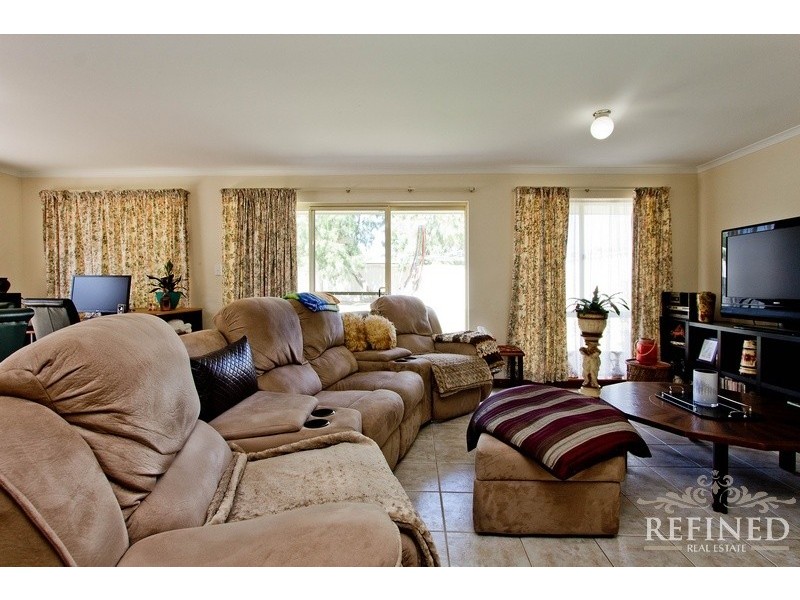 1B Storey Avenue, Aldinga Beach SA 5173