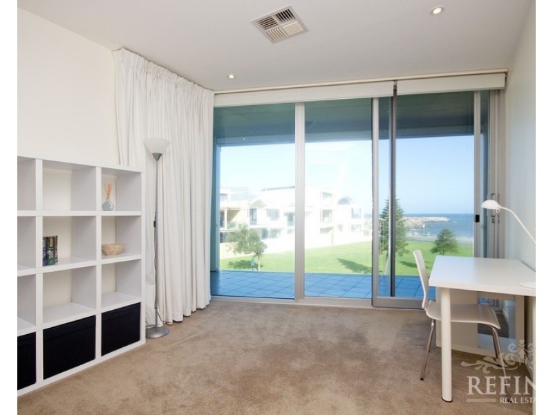 6/1 North Esplanade, Glenelg North SA 5045