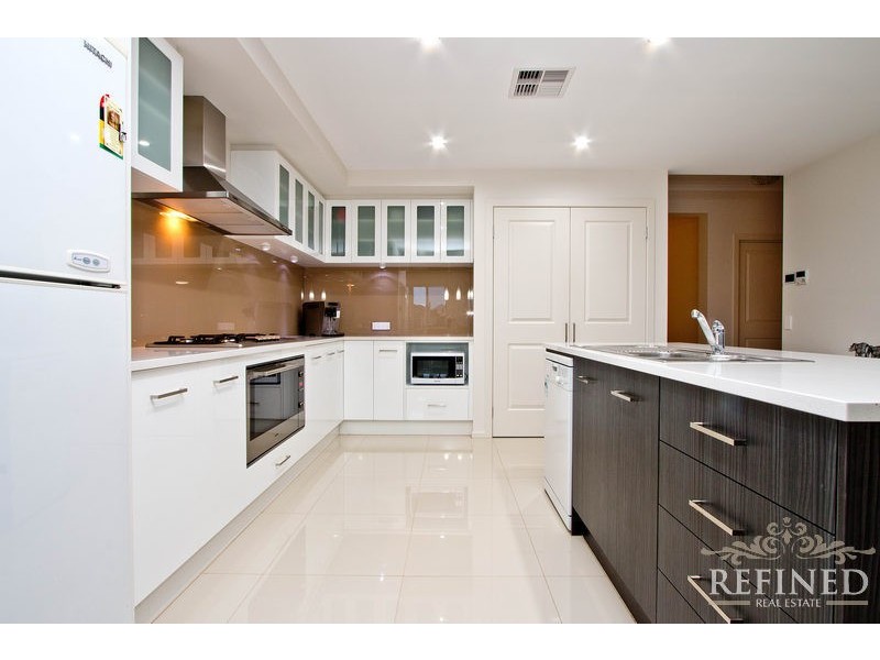 82 Henley Beach Road, Henley Beach SA 5022