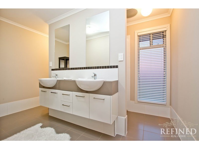 82 Henley Beach Road, Henley Beach SA 5022