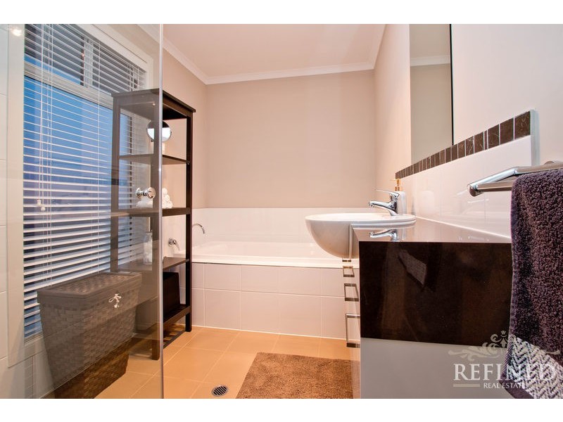 82 Henley Beach Road, Henley Beach SA 5022