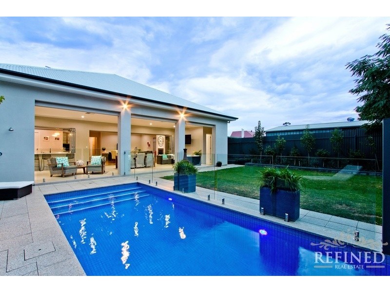 26 Fort Avenue, Kensington Gardens SA 5068