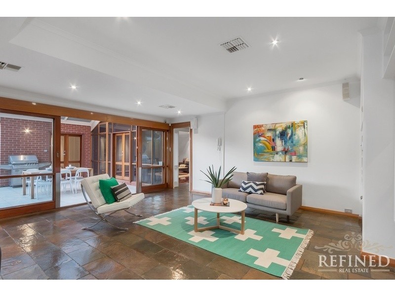 17A Pier Street, Glenelg SA 5045