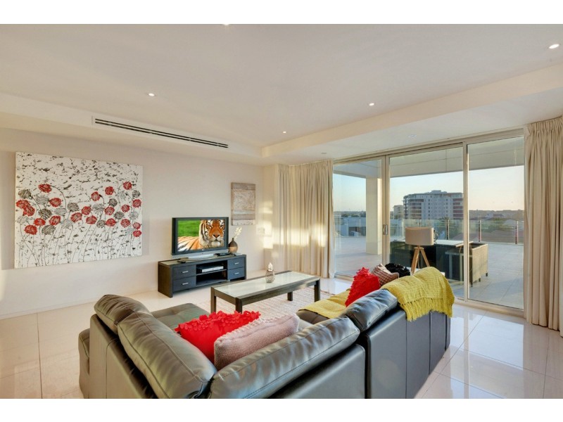 37/155 Brebner Drive, West Lakes SA 5021