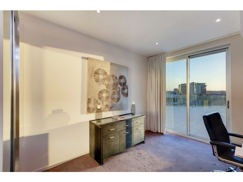 37/155 Brebner Drive, West Lakes SA 5021
