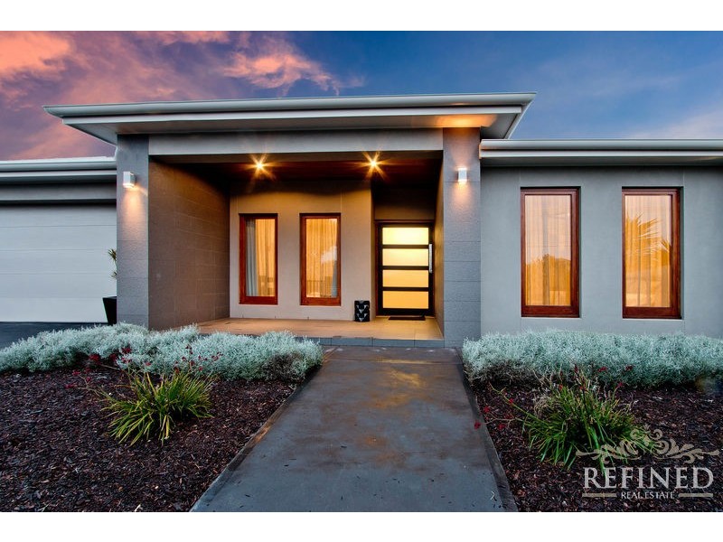 15 Acacia Avenue, Campbelltown SA 5074