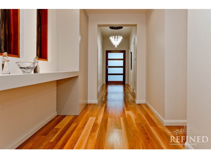 15 Acacia Avenue, Campbelltown SA 5074