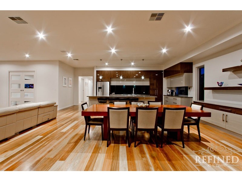 15 Acacia Avenue, Campbelltown SA 5074