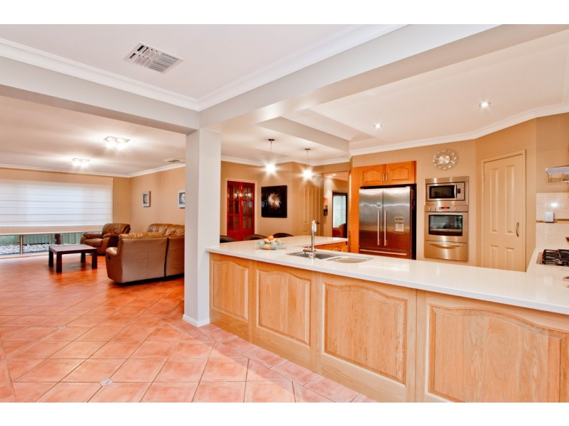 7 Malcolm Road, Flagstaff Hill SA 5159