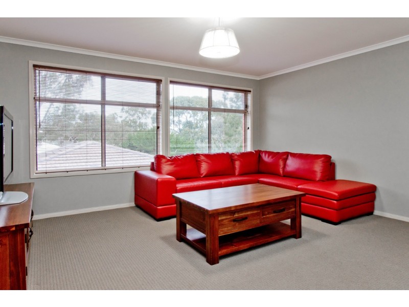 7 Malcolm Road, Flagstaff Hill SA 5159