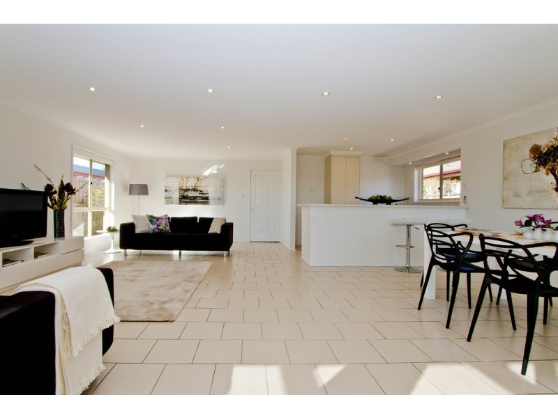 7 Corbyn Court, Moana SA 5169