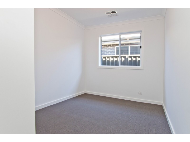 143 Trimmer Parade, Seaton SA 5023