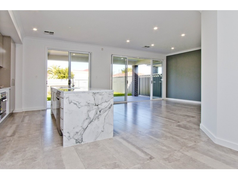 143 Trimmer Parade, Seaton SA 5023