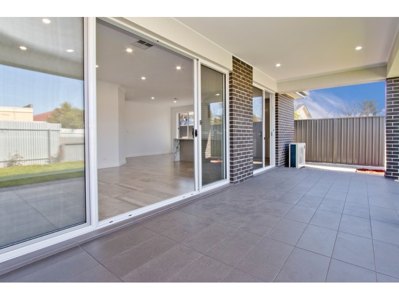 143 Trimmer Parade, Seaton SA 5023