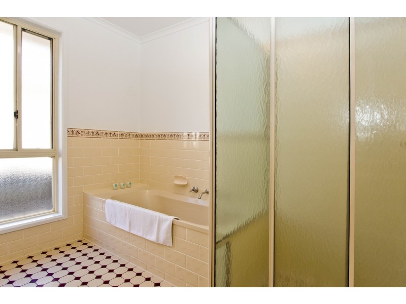 7 Corbyn Court, Moana SA 5169